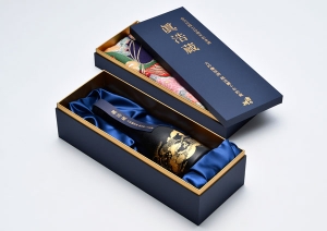 吉乃川　創業470周年記念酒　眞浩蔵　大吟醸原酒　越淡麗十年貯蔵